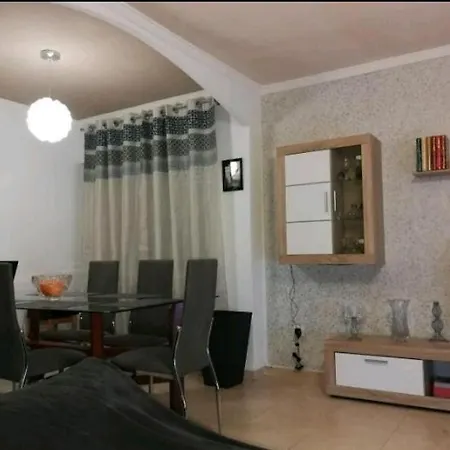 Joli à Appartement *